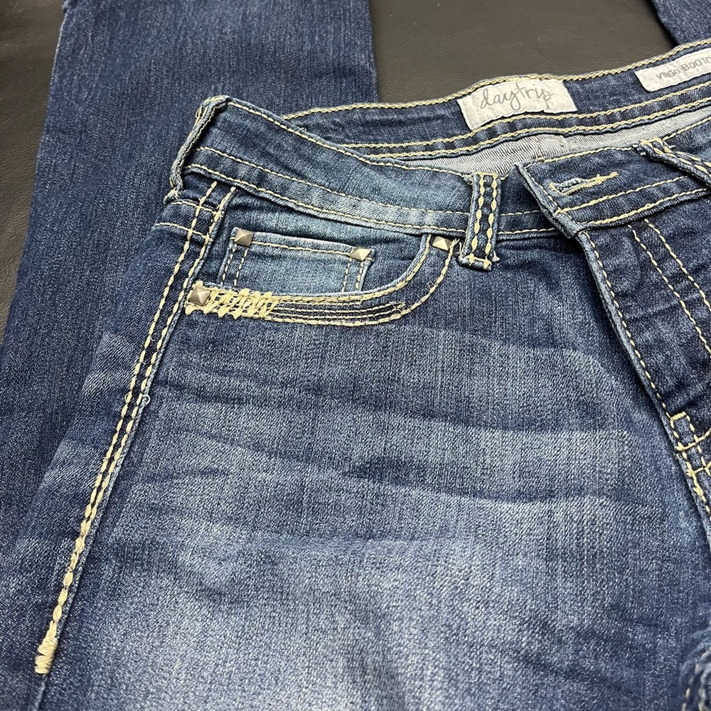 Daytrip Jeans - Size: 30R - Gently worn - Picture 3 of 8